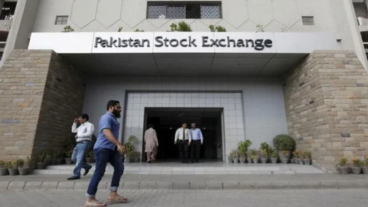 Pakistan stock exchange crosses limit of 68,000 first time in history 