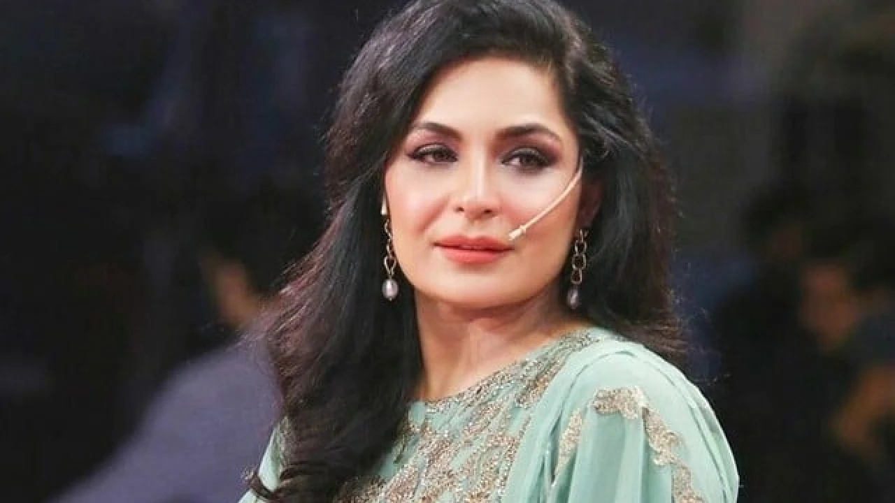 Actress Meera’s arm fractured