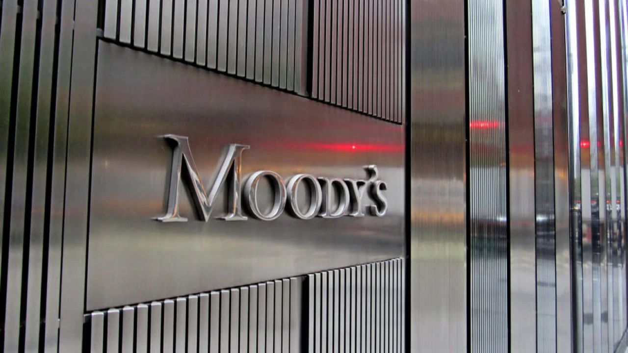 Moody’s cuts Pakistan’s credit rating to Caal from B3