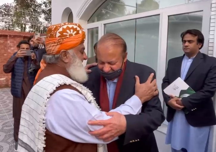 Fazl Nawaz Meet Deliberate On Prevailing Political Situation