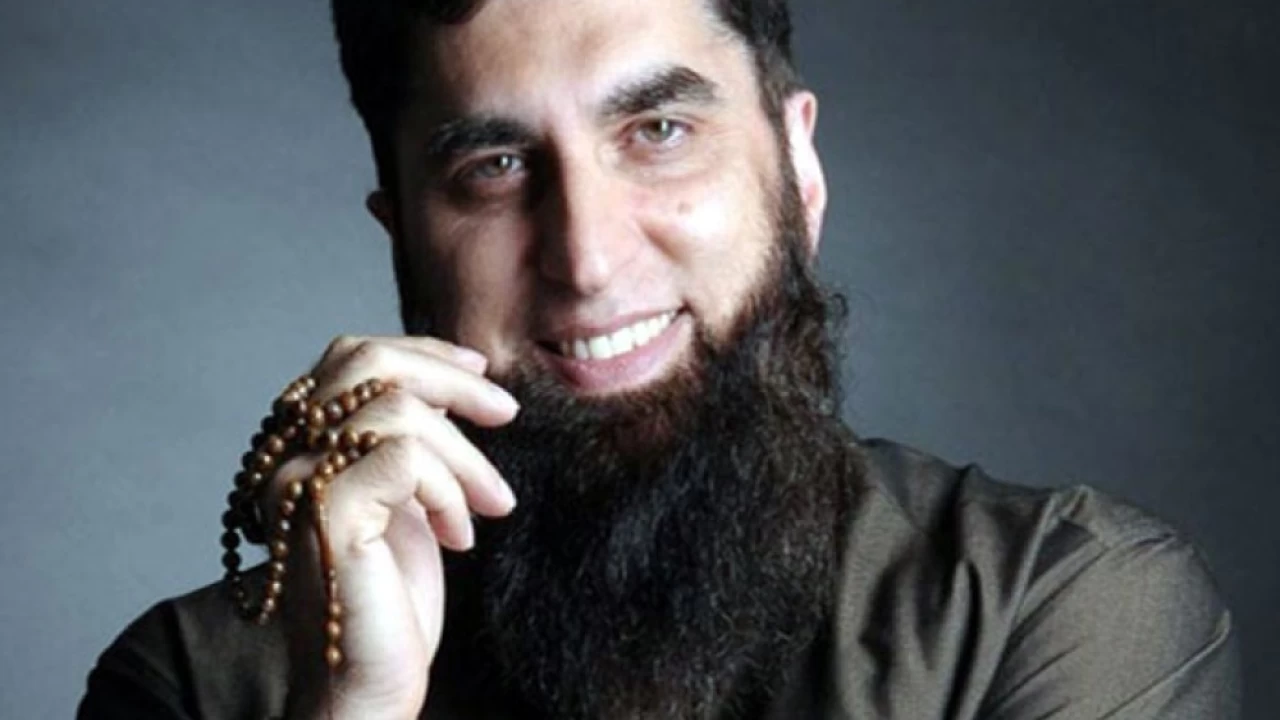 Iconic religious scholar Junaid Jamshed remembered on his 5th death anniversary