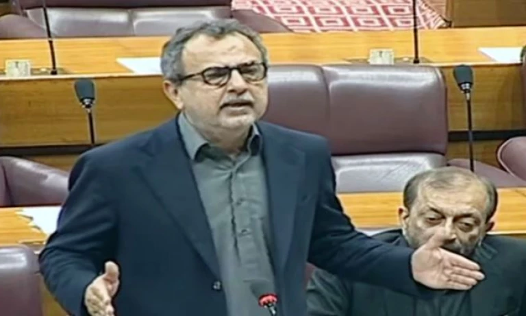 Pakistan Aims for 90% Clean Energy in Power Generation by 2034, NA Informed