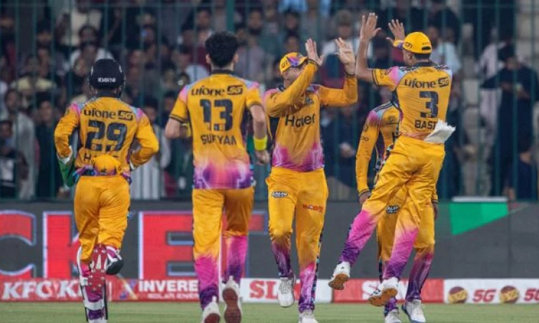 PSL-11: Peshawar Zalmi Crush Islamabad United by 70 Runs in Qualifier