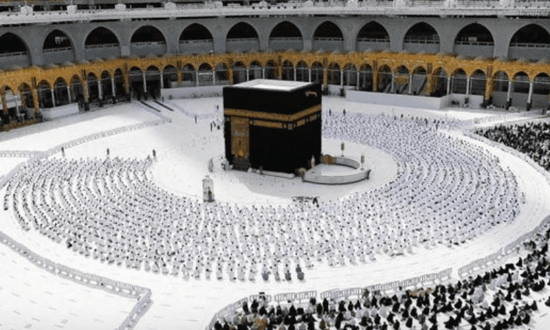 مسجد الحرام میں اعتکاف کرنے والوں کی تعداد میں اضافہ کر دیا گیا
