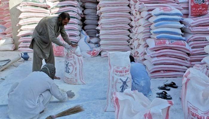 Govt allows to export flour