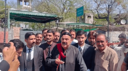 نواز شریف کی سیاست کی جگہ شہباز شریف نے لی ہے، شیخ رشید