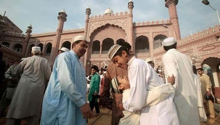 Federal govt approves four holidays on Eid-ul-Fitr