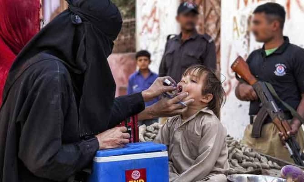 Policeman martyred in attack on polio team