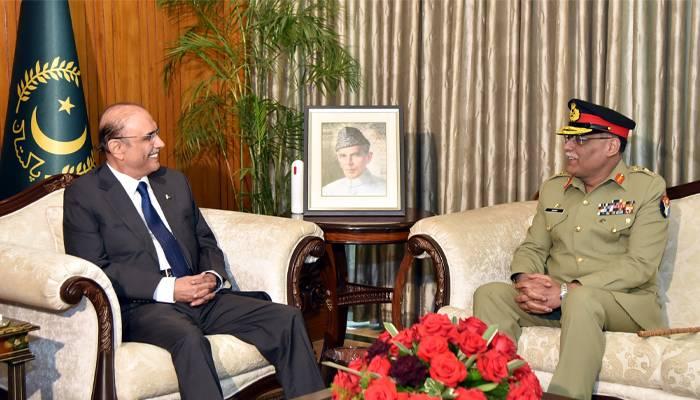 President Zardari meets General Sahir Shamshad Mirza 