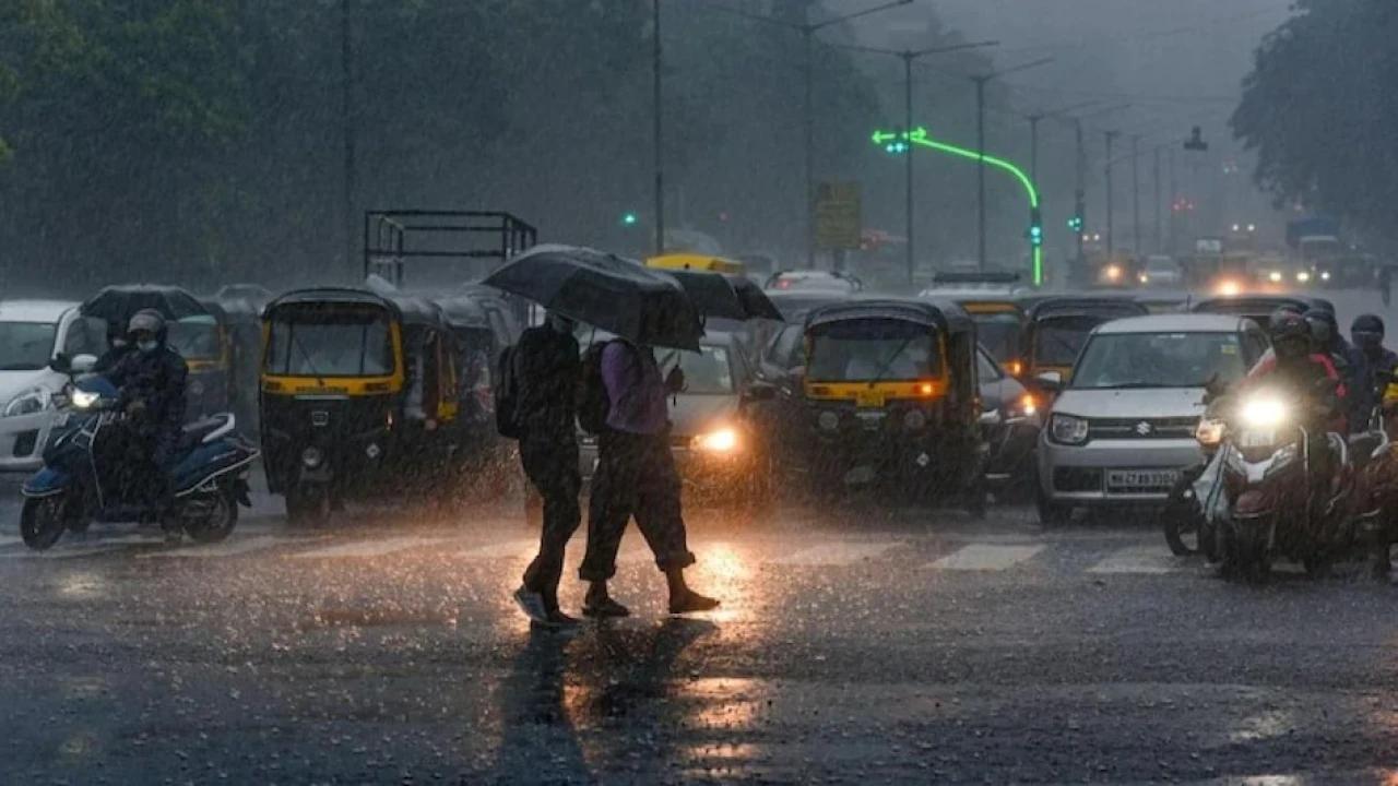 PDMA issues alert for stormy rains in Punjab on Eid-ul-Fitr