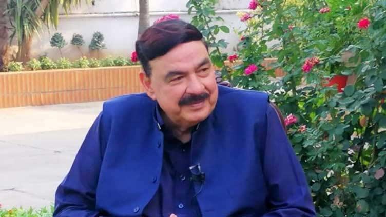 Sheikh Rasheed extends Eid greetings to Form 45, 47 holders