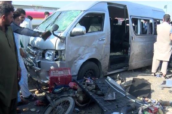 کراچی میں  غیر ملکیوں کی گاڑی پر خودکش دھماکہ، 2 دہشتگرد ہلاک