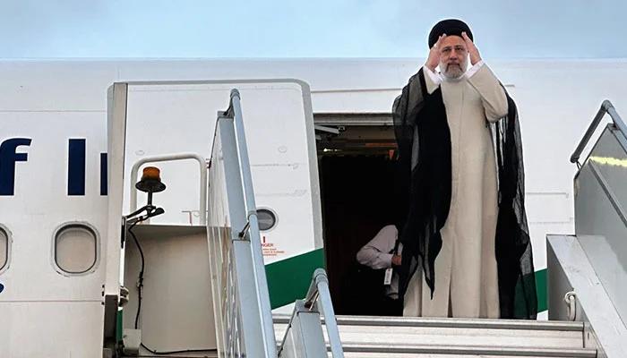 Iranian president returns after completing Pakistan’s visit