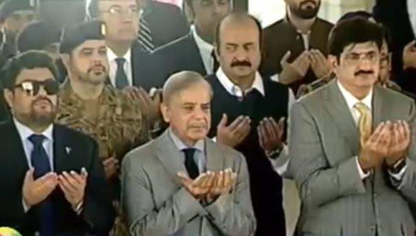 وزیراعظم شہبازشریف کا کراچی کا دورہ، مزار قائد پر حاضری