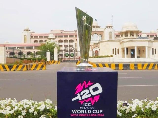 ٹی ٹوئنٹی ٹرافی پاکستان پہنچ گئی ، ایبٹ آباد میں رونمائی