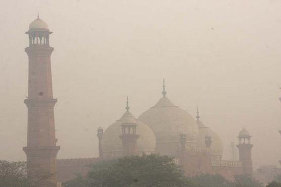 LHC orders all TV channels to air smog awareness campaign