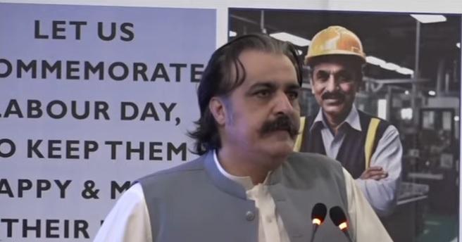 محنت کش طبقے کی عزت  اور حقوق کے تحفظ کے بغیر ترقی  کا خواب ممکن نہیں، علی امین گنڈا پور