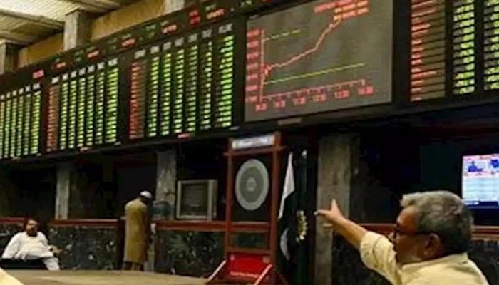 پاکستان سٹاک ایکسچینج میں آج بھی تیزی کا رجحان، 427 پوائنٹس کا اضافہ