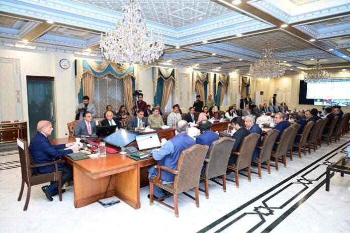 تجارت اور کاروبار ی پالیسیوں کے  حوالے سے نجی شعبے سے مشاورت یقینی بنائی جائے وزیر اعظم
