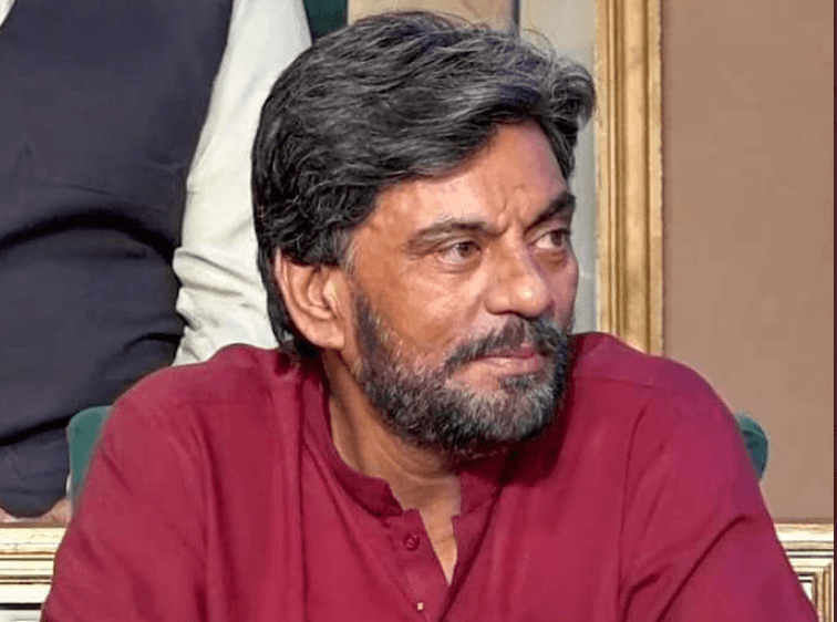 مزاحیہ شو میں کام کرنے والے پروفیسر باغی انتقال کرگئے