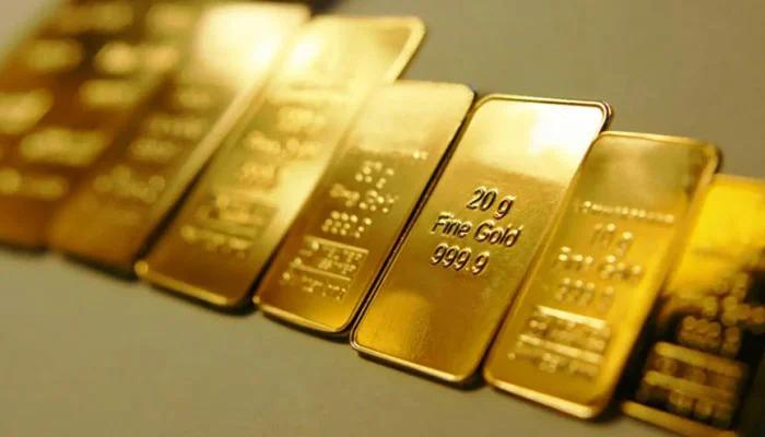 Gold price low by Rs1200 per tola in Pakistan