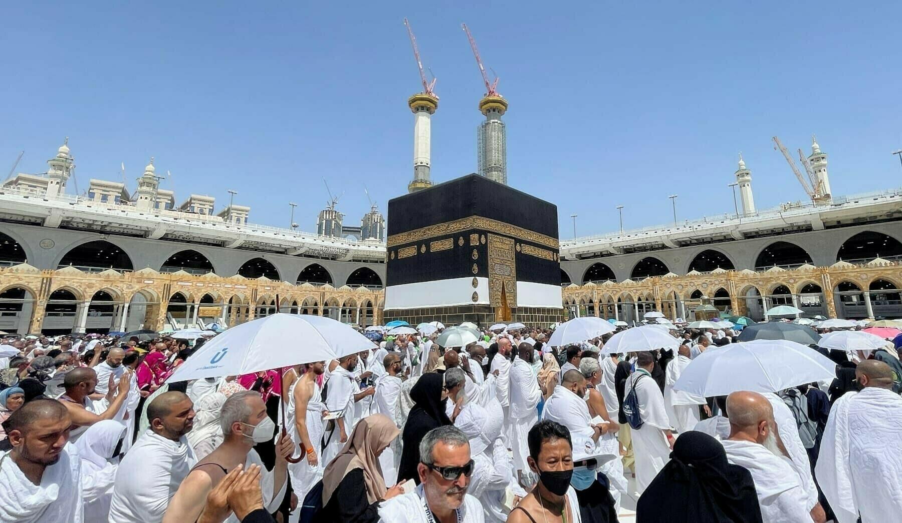 Visit visa holders banned in Makkah