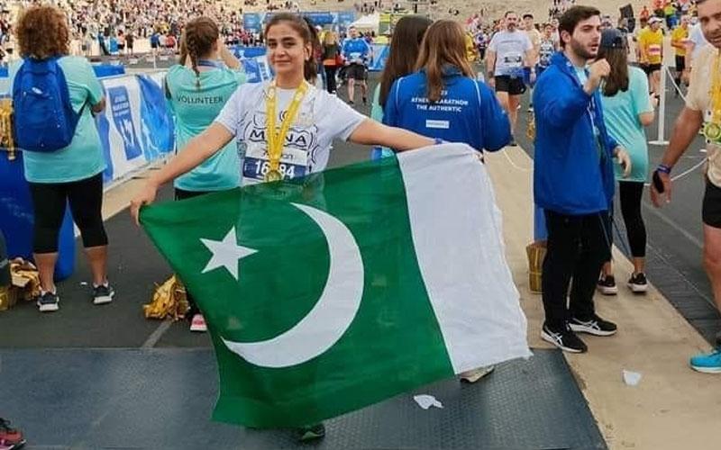 پاکستانی سفارتخانے کی مداخلت کے بعد مونا خان کو رہا کر دیا گیا