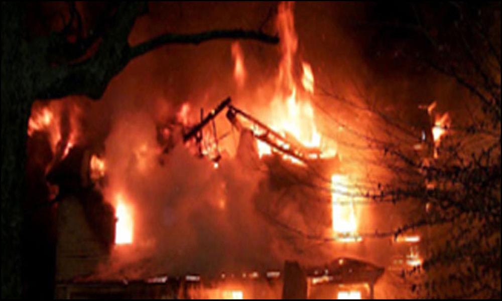 Two killed, four burnt in DI Khan house fire