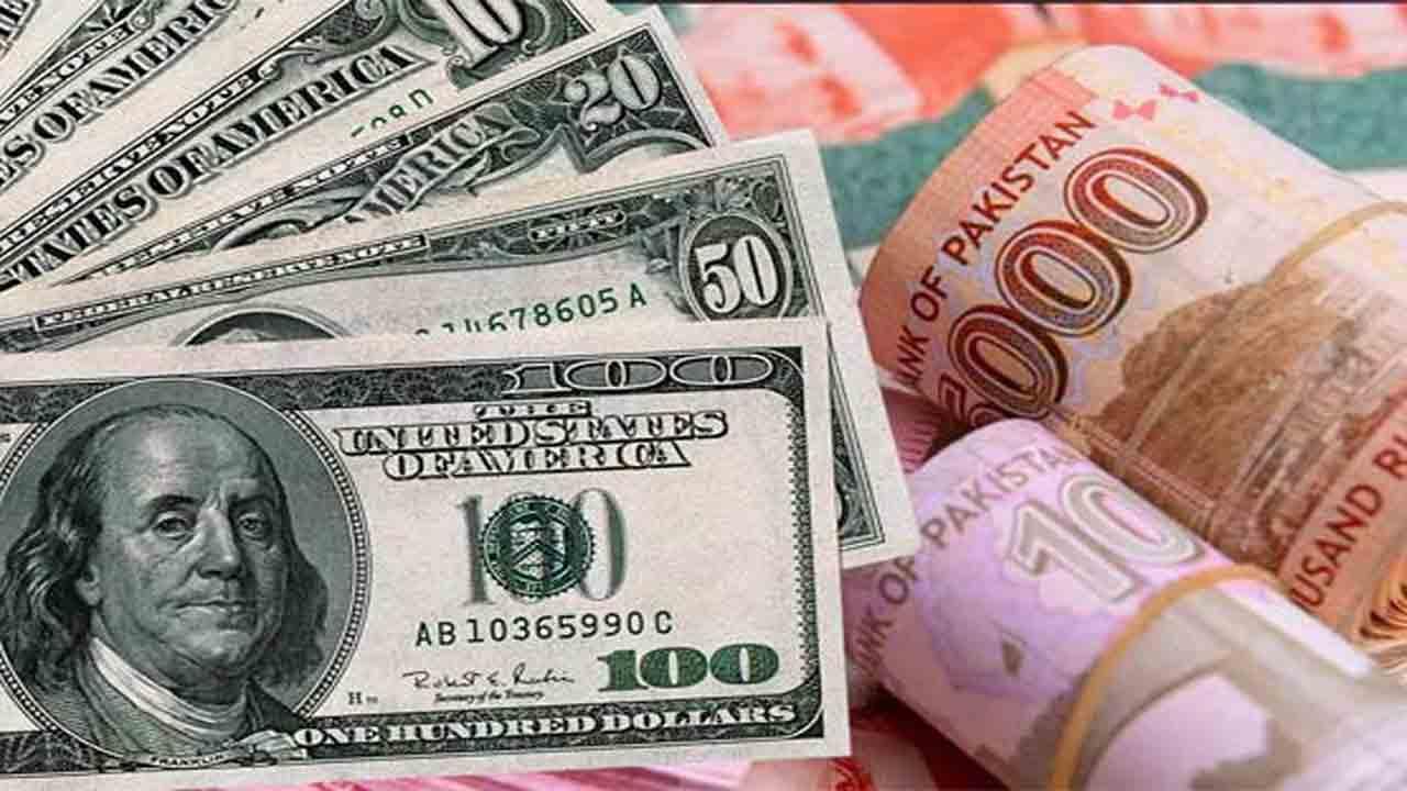 ڈالر سستا، روپے کی قدر بڑھ گئی