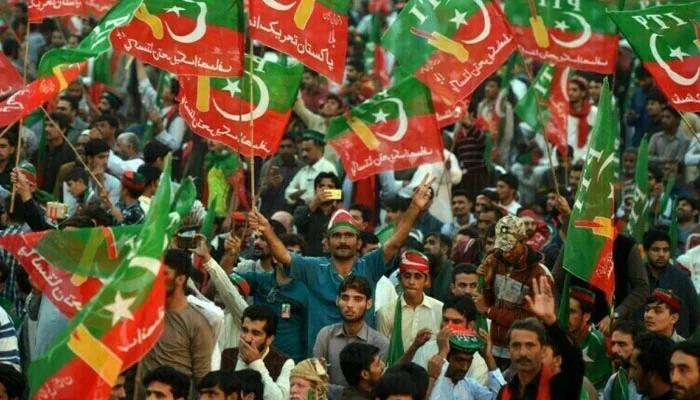 کراچی میں پی ٹی آئی کو جلسے کی اجازت نہ دینے پر افسران کی طلبی