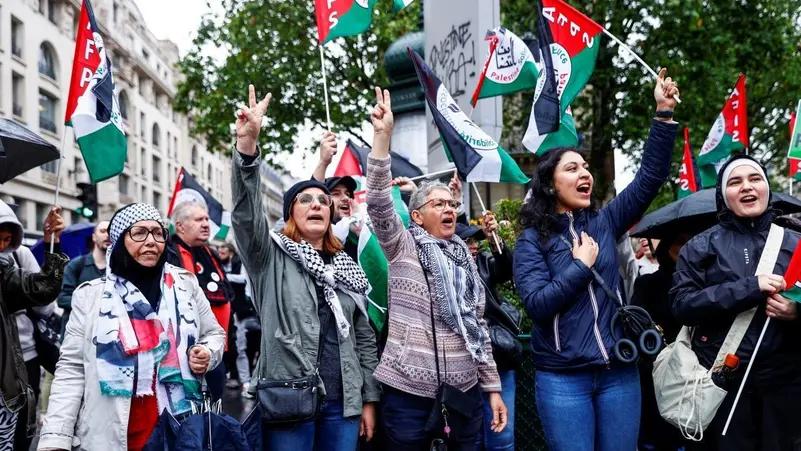 پیرس: ہزاروں شہریوں کا اسرائیلی وزیراعظم کے انٹرویو پر احتجاج