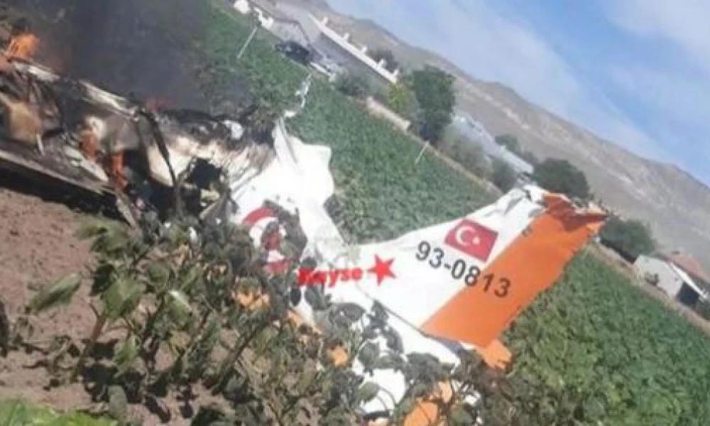 ترکیہ میں فوجی تربیتی طیارہ  گر کر تباہ ، دونوں  پائلٹ ہلاک