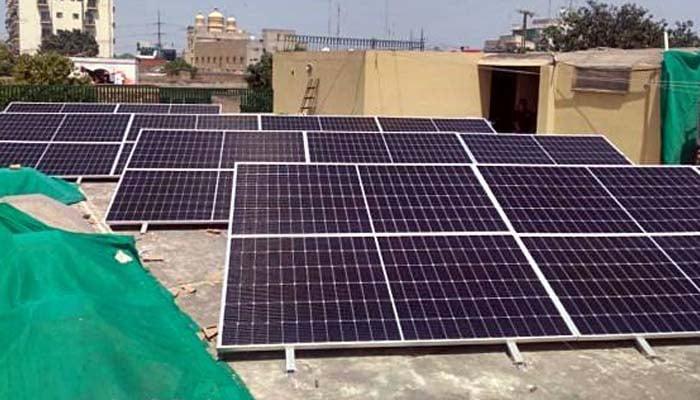 Govt to impose fixed charges on solar consumers