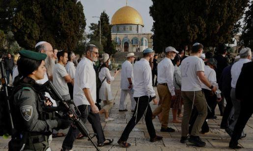 Israeli extremists storm Holy Al-Aqsa mosque grounds