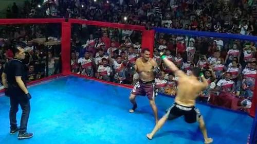 Two Brazilian politicians resort to boxing ring to solve political differences