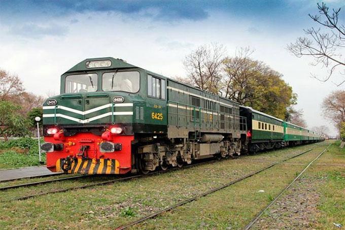 Freight train service between Pakistan, Iran resumed