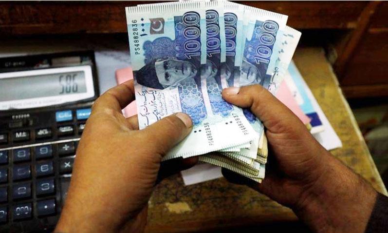 Budget: Minimum wages raised from Rs32,000 to Rs37,000