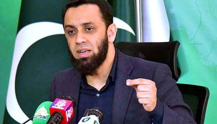 Health insurance for journalists govt’s historic step: Tarar