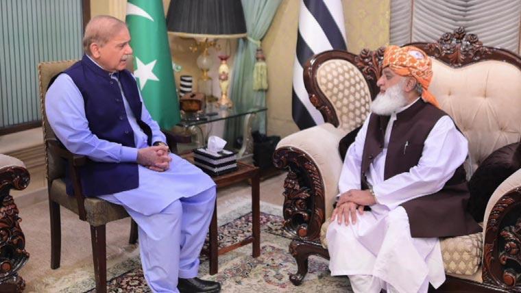 PM proposes Fazl to form committee for political issue