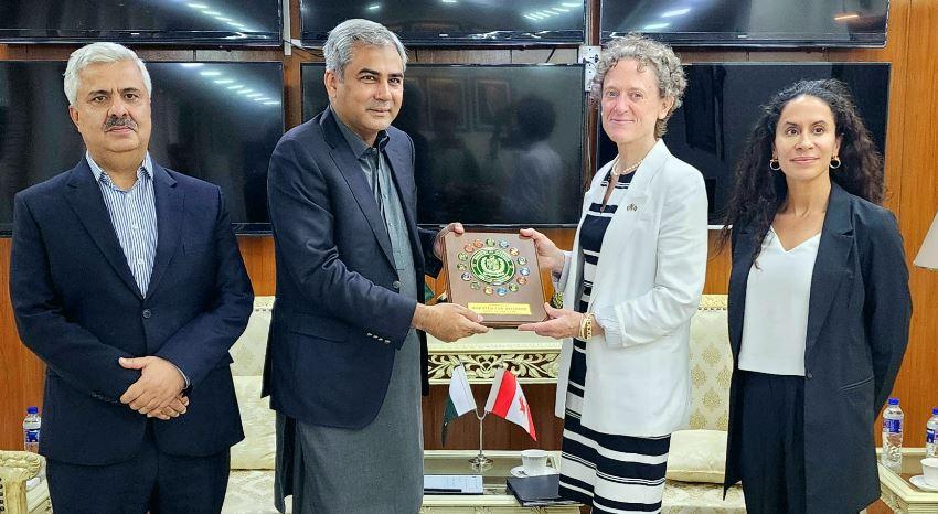 Interior Minister meets Canadian High Commissioner