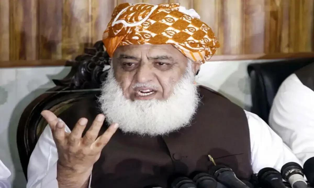 ملک میں اس وقت ریاست کی رٹ نہ ہونے کیے برابر ہے، مولانا فضل الرحمان