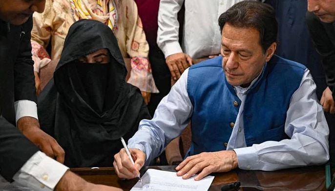 Court rejects Imran Khan, Bushra Bibi's pleas seeking suspension of sentence in iddat case