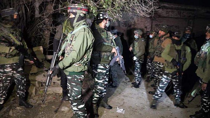 بھارتی فوجیوں نے اپنی ریاستی دہشت گردی کی کارروائیوں میں    جون میں 12 کشمیریوں کو شہید کیا