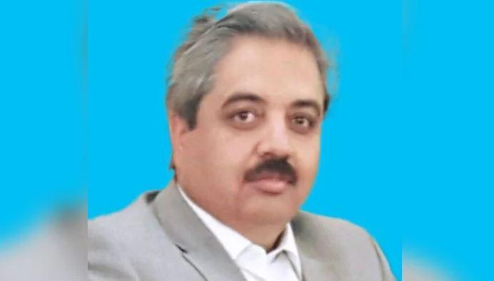 Former senator Hidayat Ullah, two others killed in Bajaur explosion