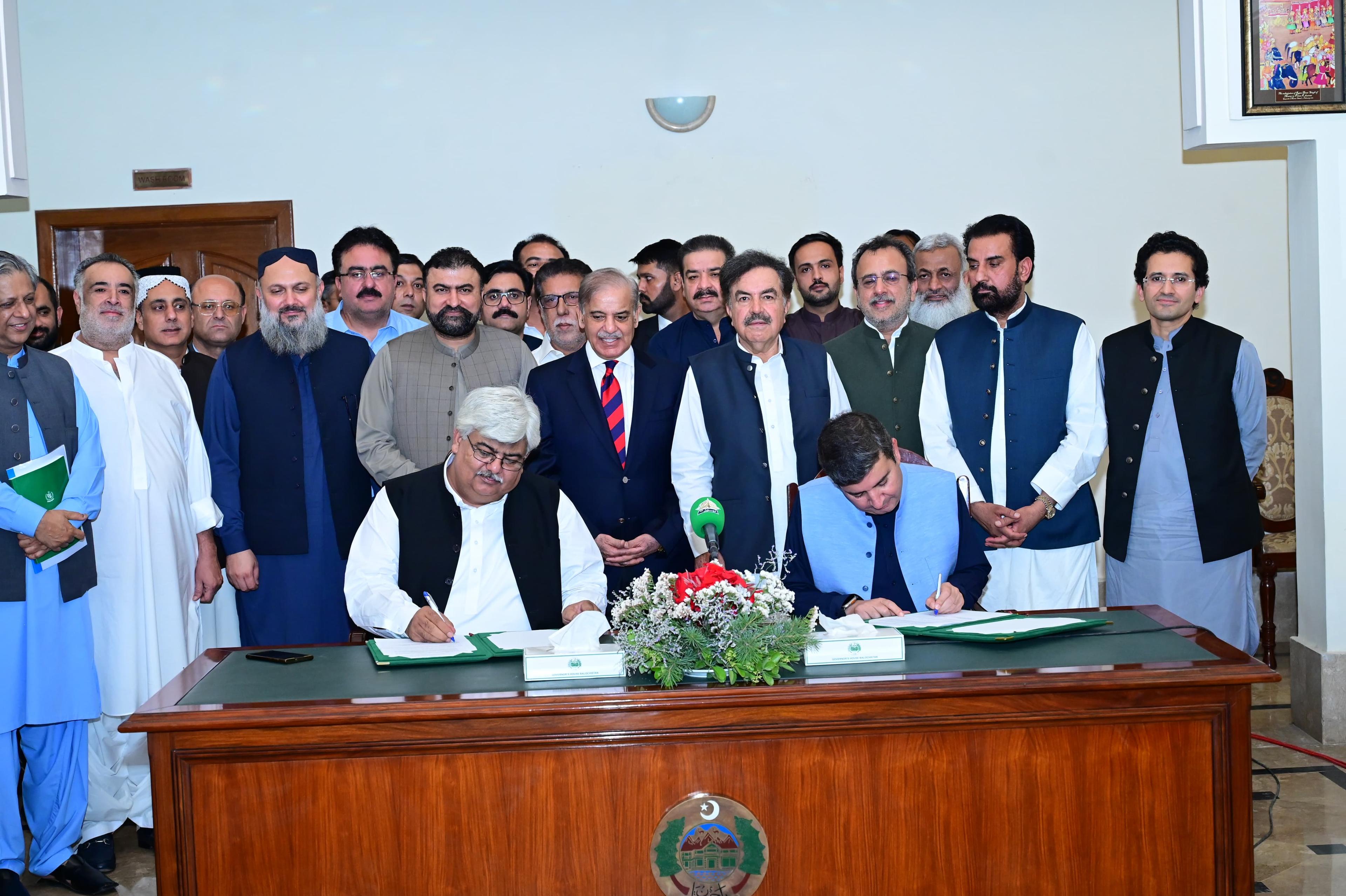 وزیر اعظم کی گورنر بلوچستان اور وزیر اعلی ٰ بلوچستان سے ملاقات