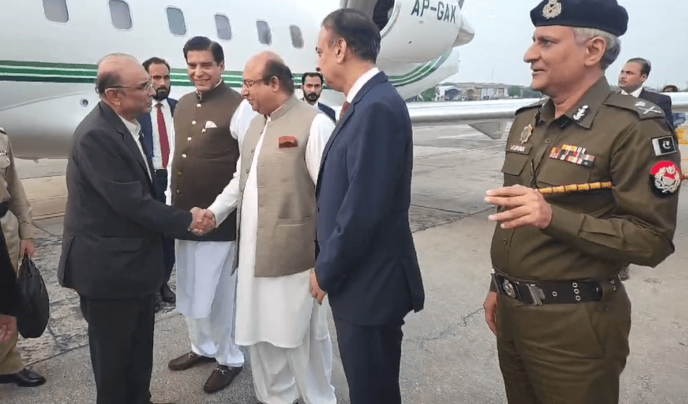 President Zardari arrives in Lahore on three-day long visit