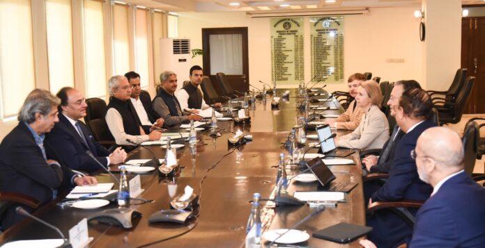 British Investment delegation calls on Finance minister