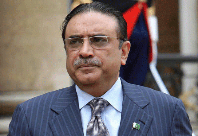 وقت آگیا ہےکہ حکومت کا وفاق میں بیٹھ کر مقابلہ کیاجائے:زرداری