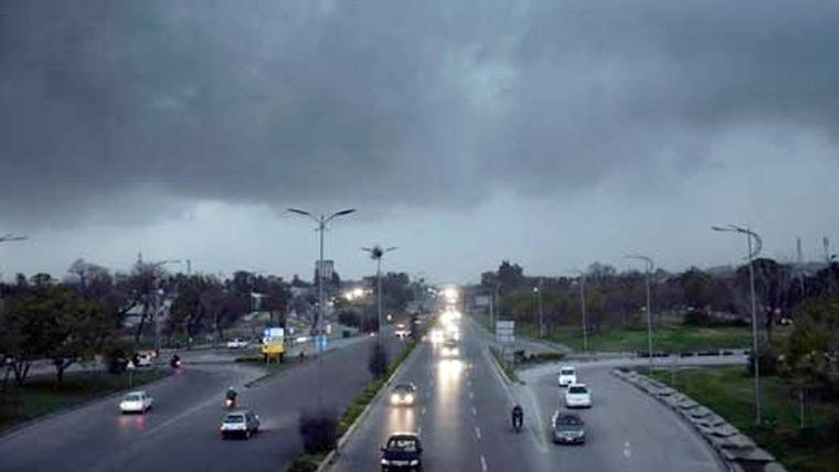 Lahore weather cloudy, chance of rain at night today