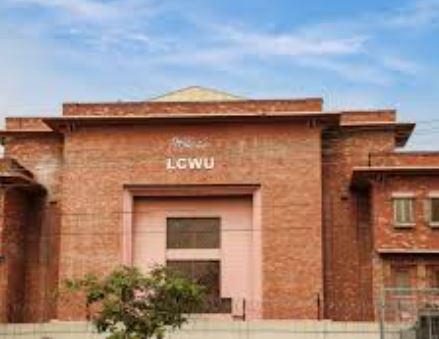 LCWU  extends admissions deadline